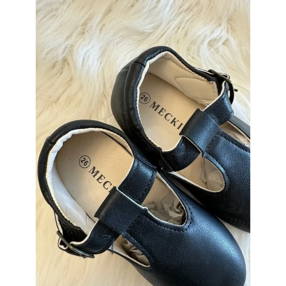 Black‎ Mary Jane shoes